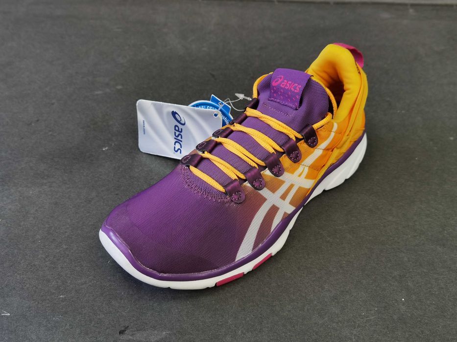 Adidasi  alergare 39 40  sal fitness ghete munte  ASICS 140 Eur  NOI