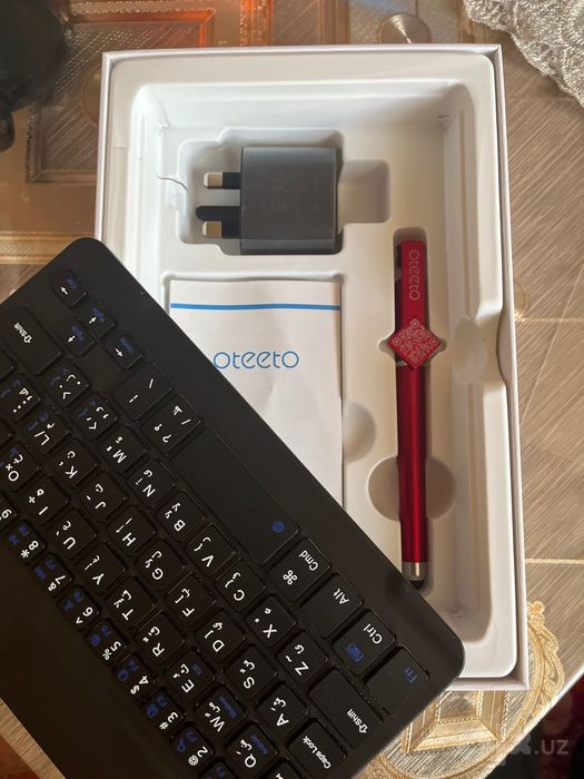 Oteeto TAB77 planshet