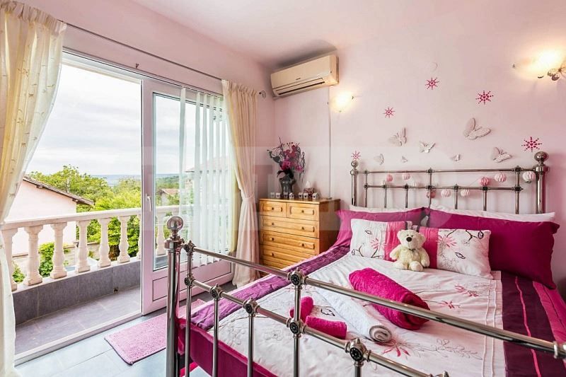 Продава се Къща в к.к. Албена - 185 кв.м за 1509 €/кв.м - Снимка #11