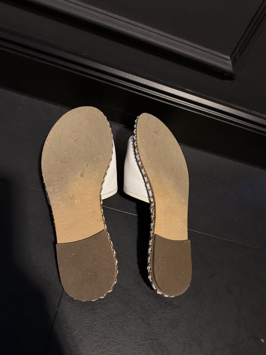 Бели Чехли chanel