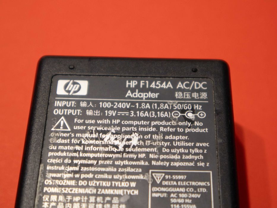 Всякакви адаптери 18V 4A 19V 4.74A 12V 7.5A 24V 1.5A употребявани