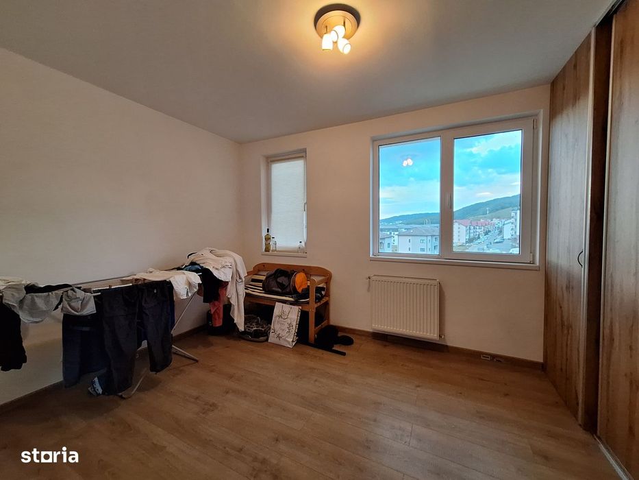 Apartament cu 3 camere, 59 mp, parcare, zona Teilor