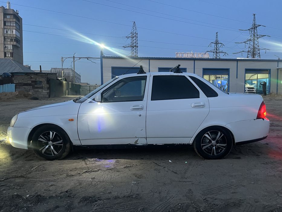 Продам Приора 1 2013