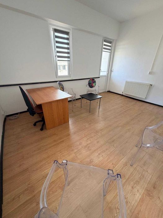 Închiriere birou 22 mp cu balcon