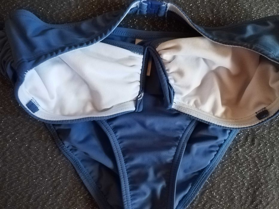 Costum de baie in 2 piese, albastru: s.Oliver! Marimea: S! Far bretea