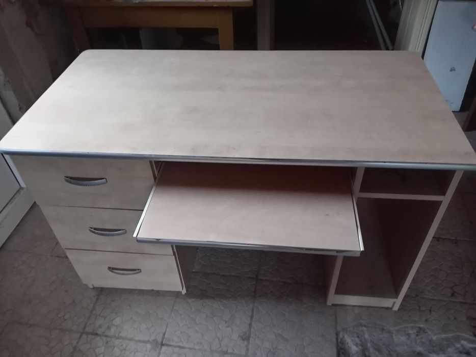 Vind birou elev crem