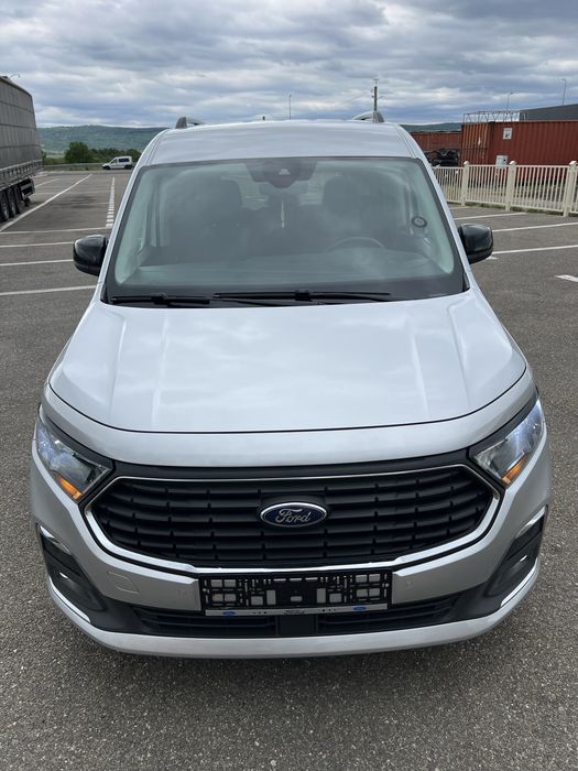 FORD Tourneo Connect 2022 — imagine 3
