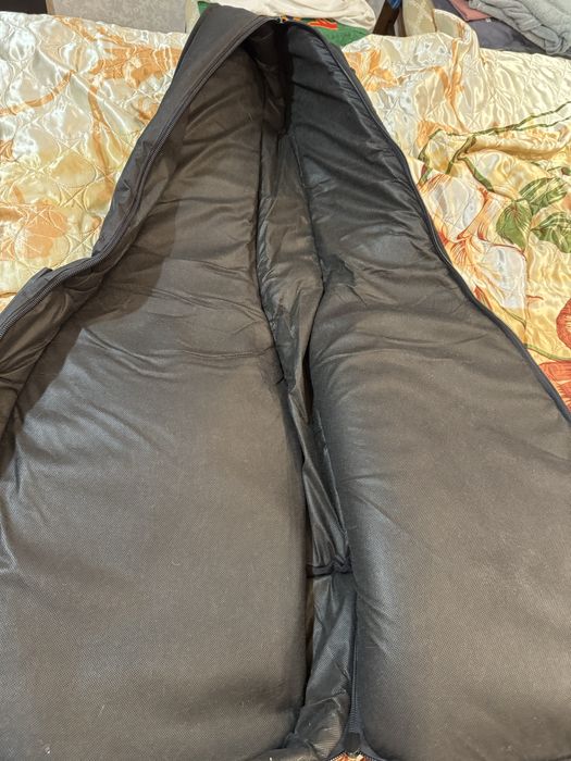 Продам утепленный чехол на гитару