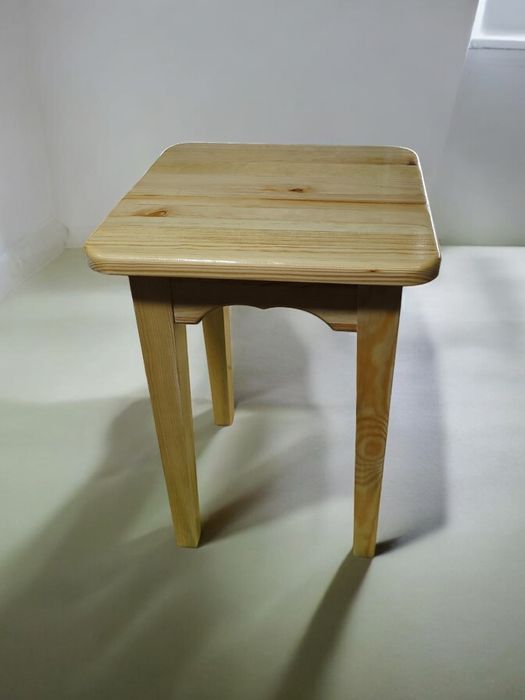 Табуретки из дерева 4 шт