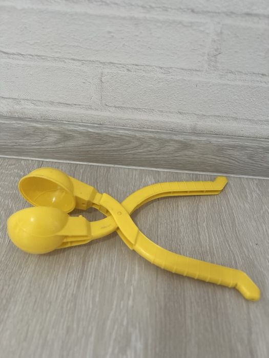 Продам  зимние игрушки