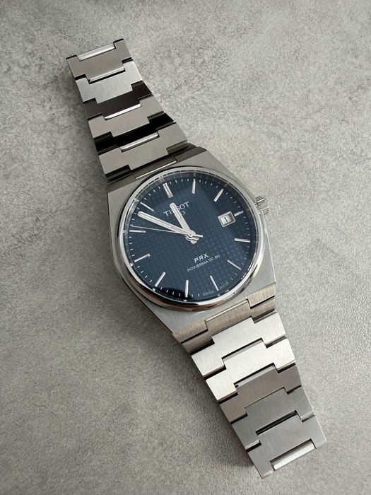 Tissot PRX в идеальном состоянии
