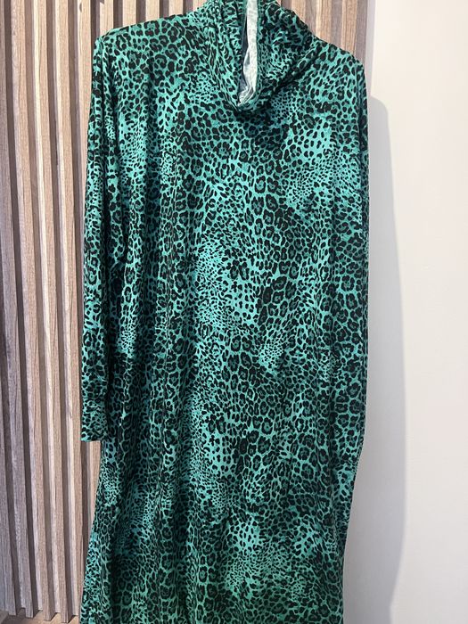 Продам коврик с платьем для намаза