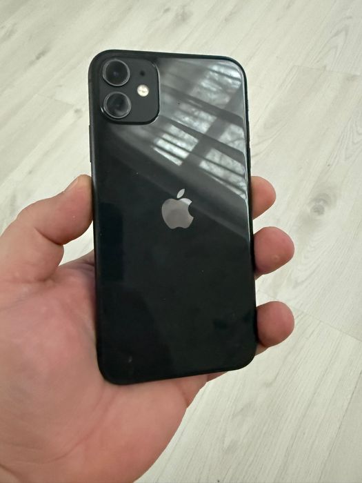 Iphone 11  64 гб