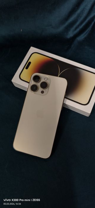 Продаю 14 про макс ,срочно