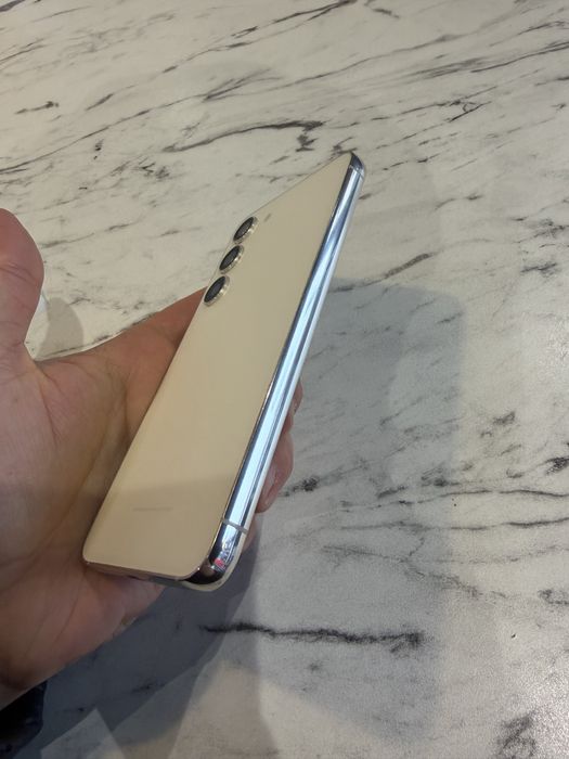 Samsung S23 256gb White