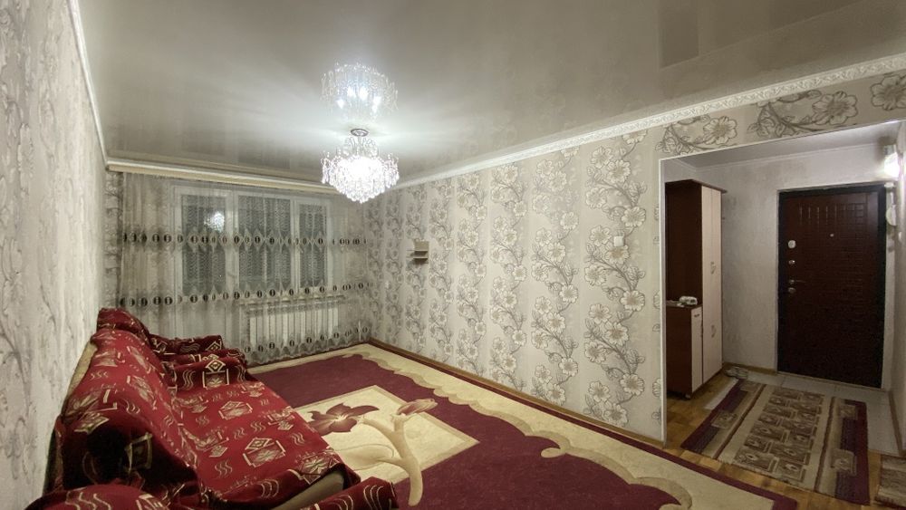 срочно 3 бөлмелі пәтер сатылады.