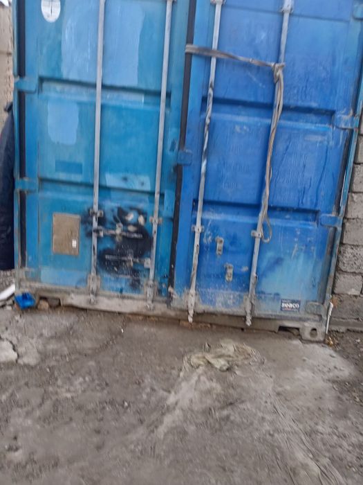 Продаётся контейнер 6 метров