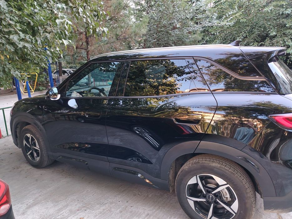 Авто BYD yuan up Ev