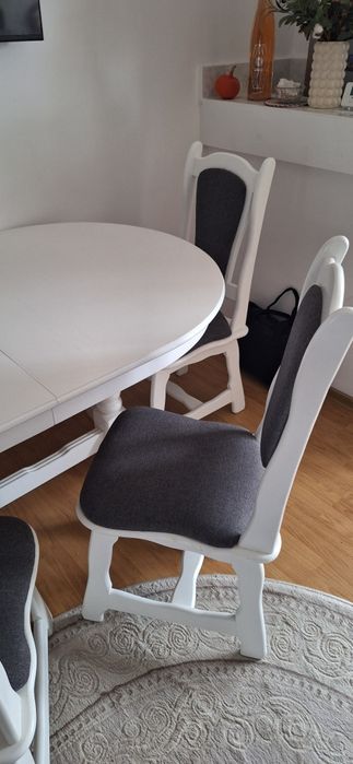 Vând masă+4 scaune lemn masiv