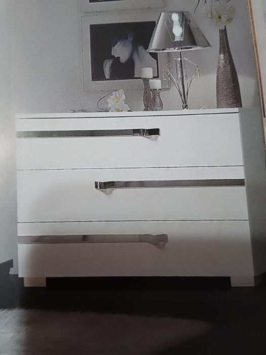 Продам спальный гарнитур