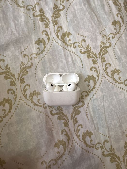 Продам срочно AirPods Pro