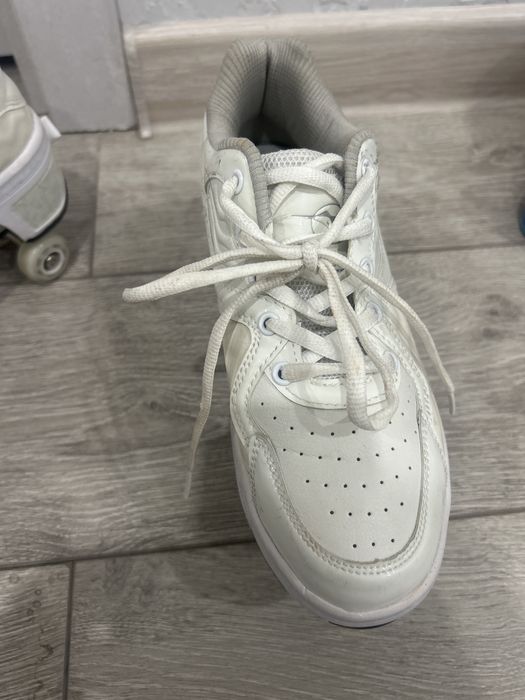 Кроссовки-ролики