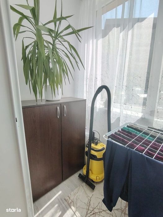 Vanzare Apartament 3 camere semidecomandat, 59 mp, Florilor