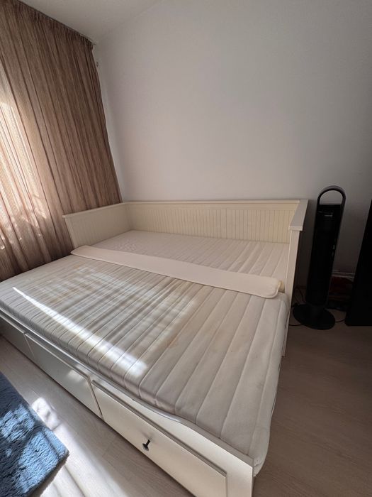 Vand divan alb -model Ikea