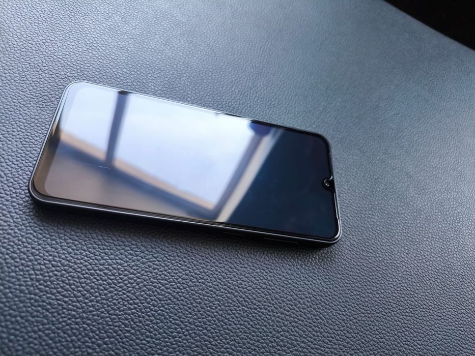 Продам новый samsung  а17 (8/256)