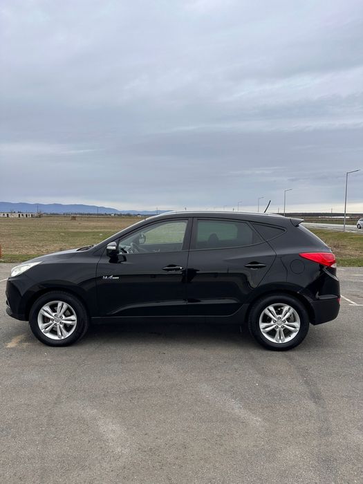 HYUNDAI ix35 2013 — imagine 2