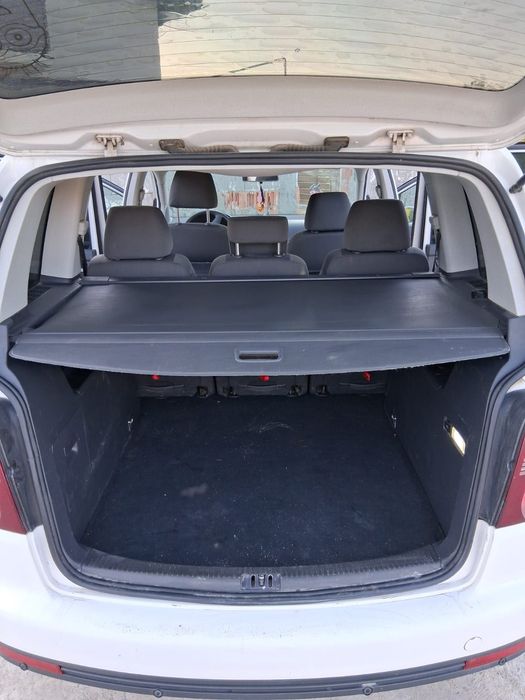 Autoturism vw touran