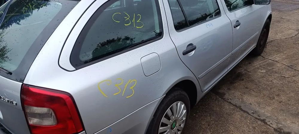 Dezmembrari / Dezmembrez Skoda Octavia 2 1.9 BXE cutie viteze JCR cod culoare LA7W