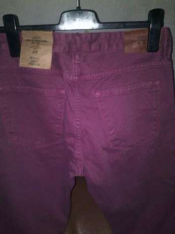 Vand Pantaloni barbatesti Marime,32/32 noi nouti,calitate import.