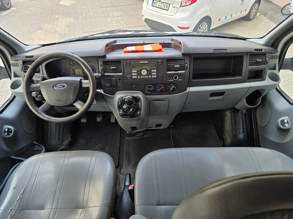 Ford Transit LWB  2.4 Proprietar