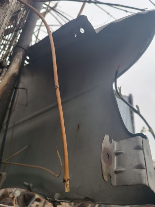 Левое Крыло на Бонго френди