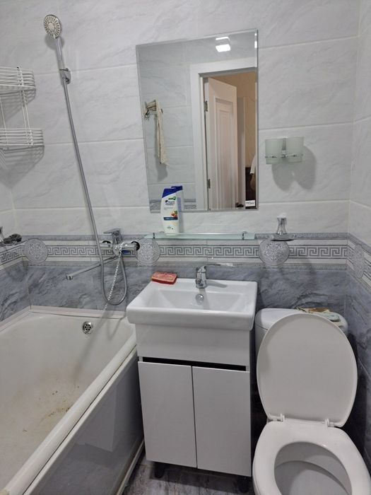 Квартира 2 хонали, манзил : Тинчлик метрога якин,Янги ремонтдан чиккан