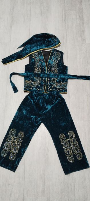 Қазақша ұлттық костюм