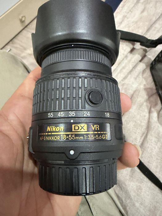 Nikon D3200  с два обектива