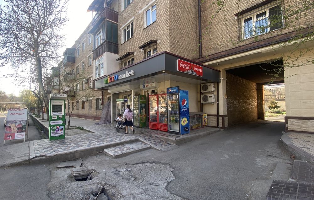 Do’kon Sotiladi 72 kv Noturar bino, ichida 600$ arendator bor