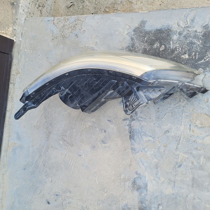 Киа рио передни фар . год 2015