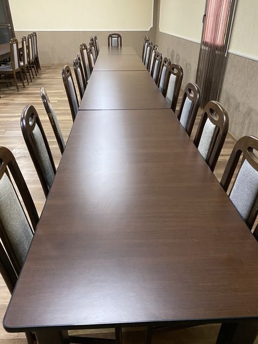 Scaune din lemn masiv