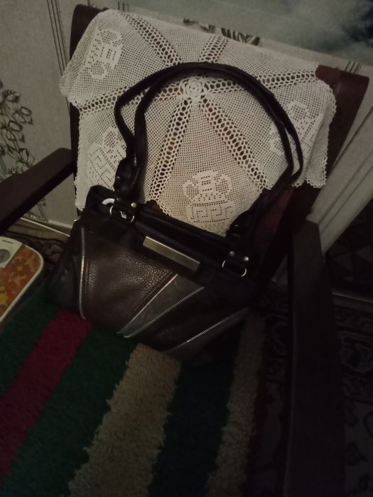 Чанта естествта кожа черна