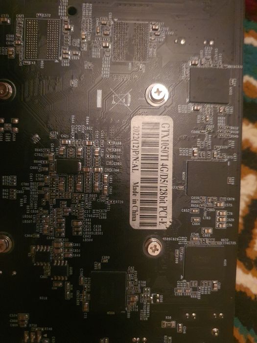 Видеокарта GTX 1050 Ti