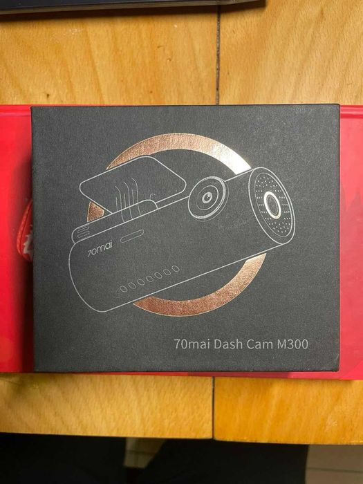 Видеорегистратор 70mai Dash Camera M300 + карта памет 128 GB