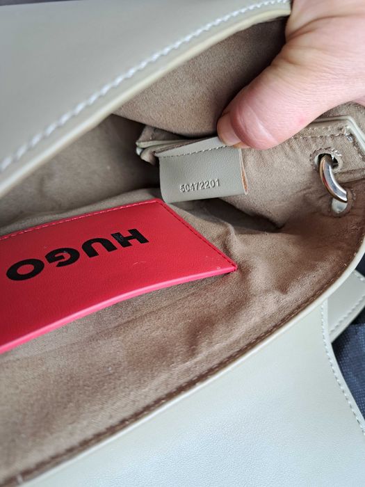 дамска чанта,HUGO,малка  чантичка,хуго