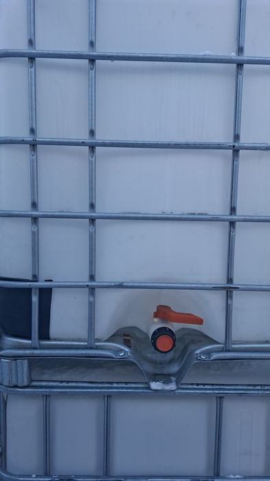 Продам бочки еврокуб в хорошем состояни