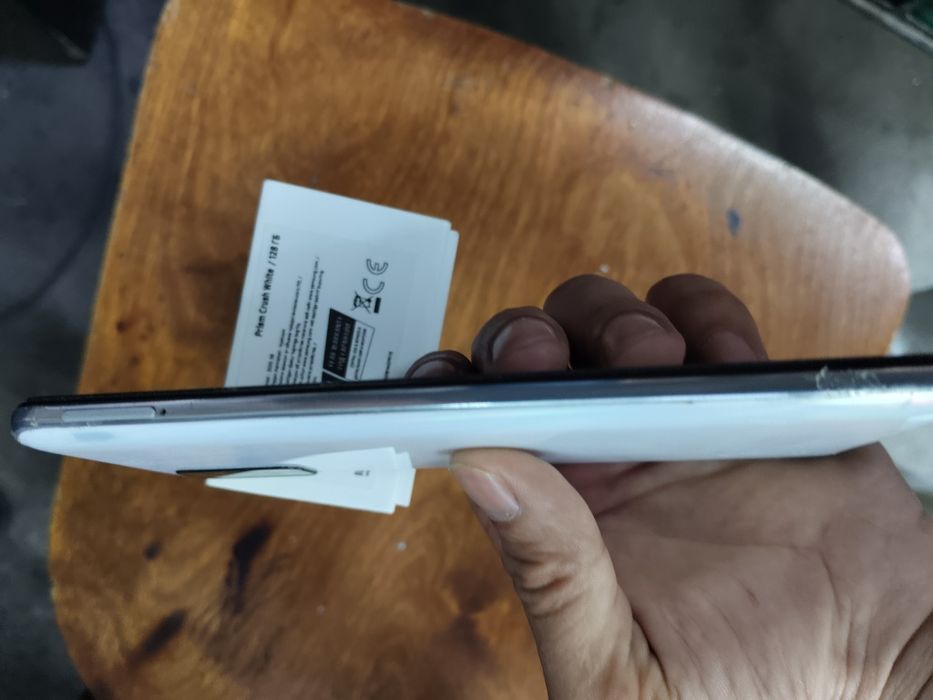 Samsung A51 xotrasi 128gb karopka dakumenti bor
