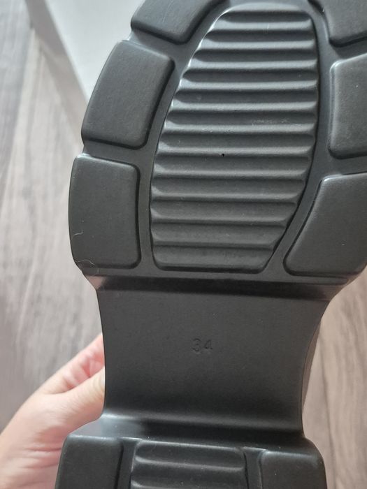 Ботинки детские,36 раз.лоферы34 раз