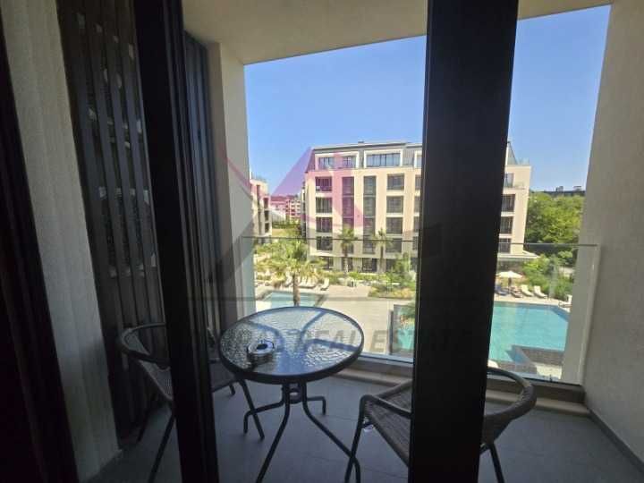 Дава се под наем Двустаен апартамент в к.к. Св.Св. Константин и Елена - 70 кв.м за 800 € - Снимка #5