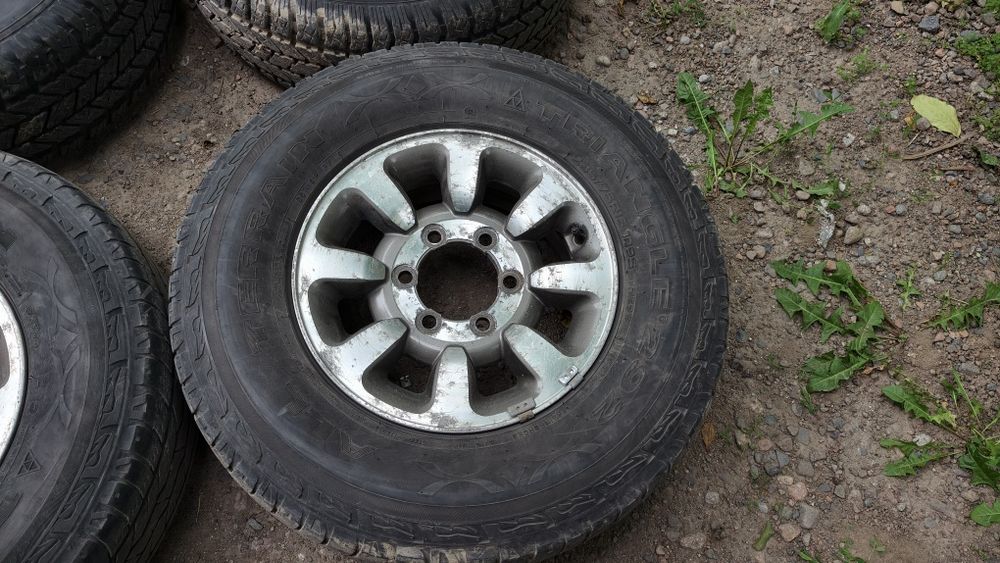 Комплект дисков R15_6*139.7. С шинами